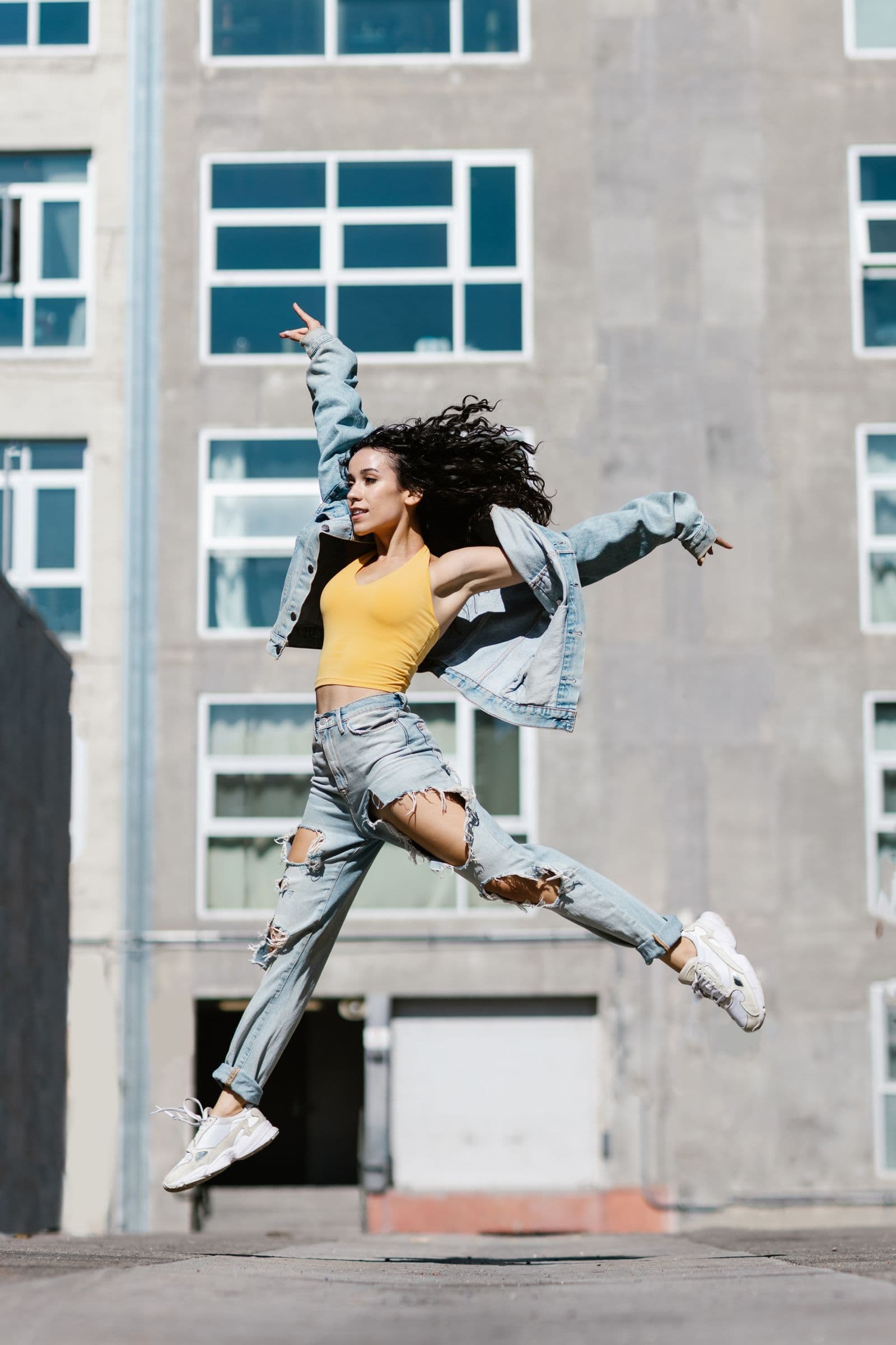 Cours de Street / Commercial — Nova Dance Studio